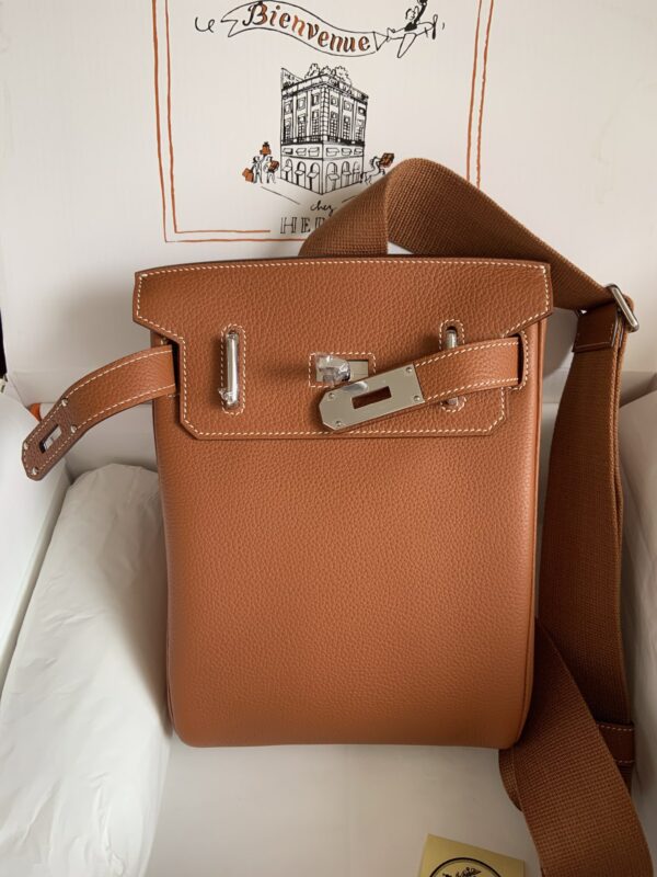 Hermes HAC A DOS Handbag – Brown 70610 - Image 4