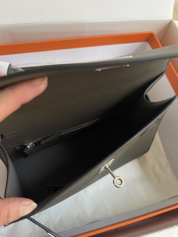 Hermes Kelly Pochette Handbag - Tin Gray 37910 - Image 3