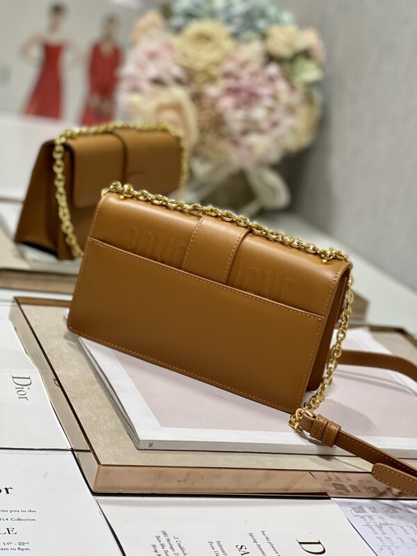 Dior 30 Montaigne East-West Chain Handbag - Brown 10974 - Image 5