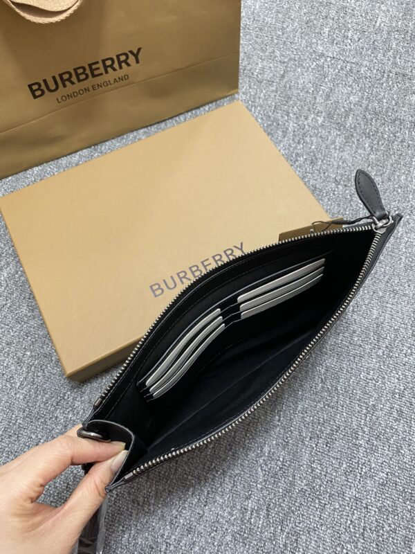 Burberry Charcoal Check Large Zip Pouch - Black 10765 - Image 3