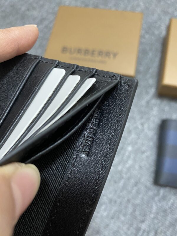 Burberry Exaggerated Check Slim Bifold Wallet - Gray 87741 - Image 3