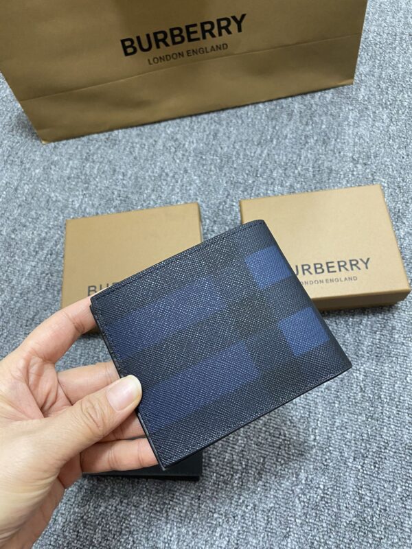 Burberry Exaggerated Check Slim Bifold Wallet - Blue 87970 - Image 5