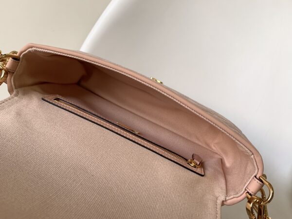 Fendi Baguette Classic Medium Handbag - Pink 92130 - Image 3