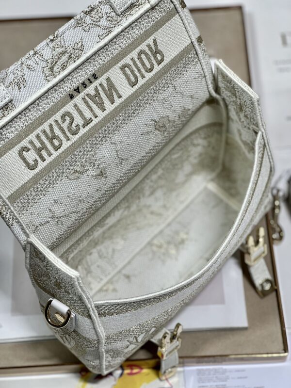 Dior Christian Paris Messenger Bag - Golden Magpie 35292 - Image 2