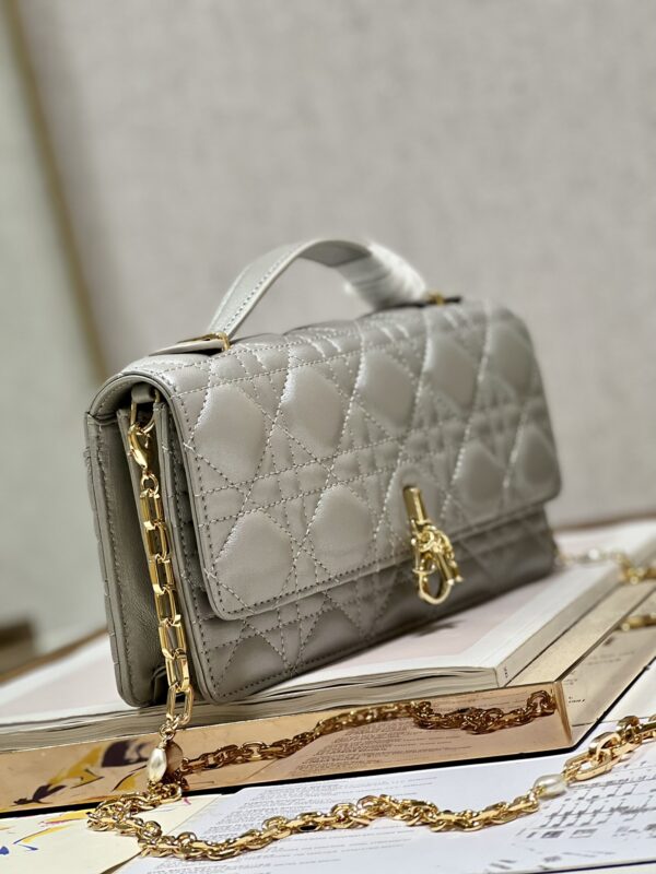 Dior Pearl Clutch - Patent Leather Metal Gray 76623 - Image 5