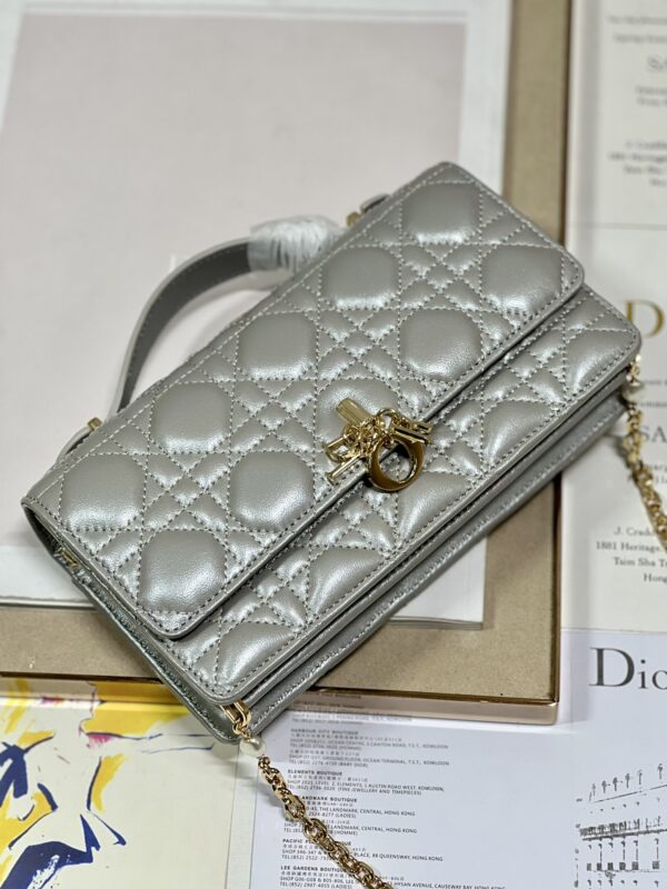 Dior Pearl Clutch - Patent Leather Metal Gray 76623 - Image 3