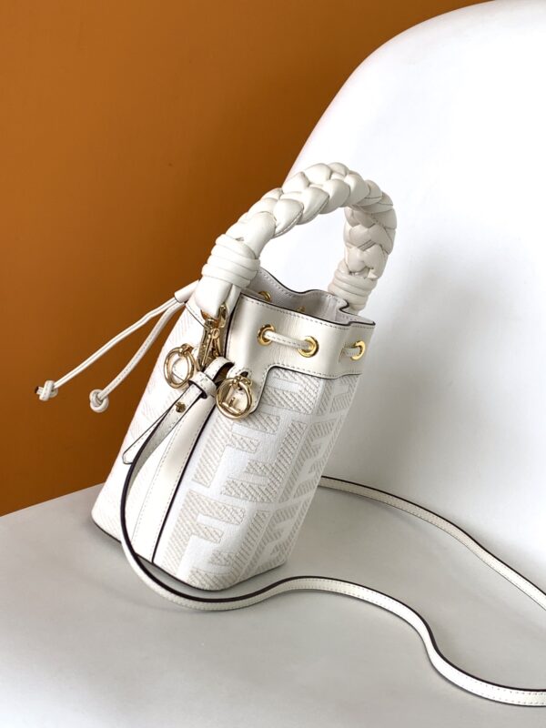 Fendi Mon Tresor Mini FF Embroidered Bucket Bag - White 38119 - Image 4