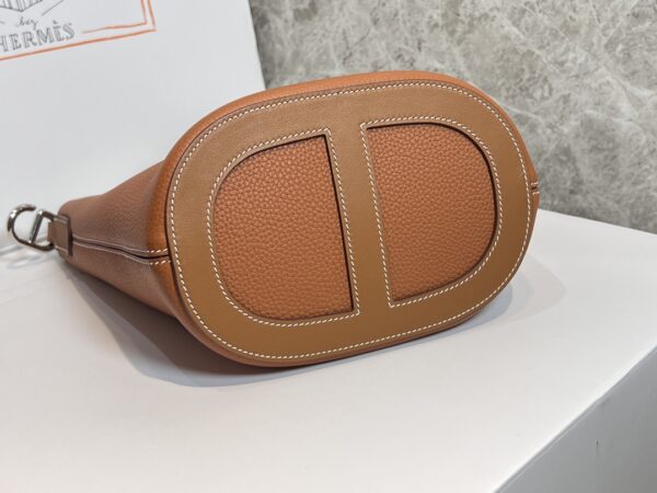 Hermes Pig Nose Vegetable Basket Bag - Golden Brown Silver Buckle 52130 - Image 4