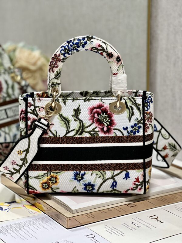 Dior Lady Embroidered Concubine Diana Bag - White Flowers 97241 - Image 4