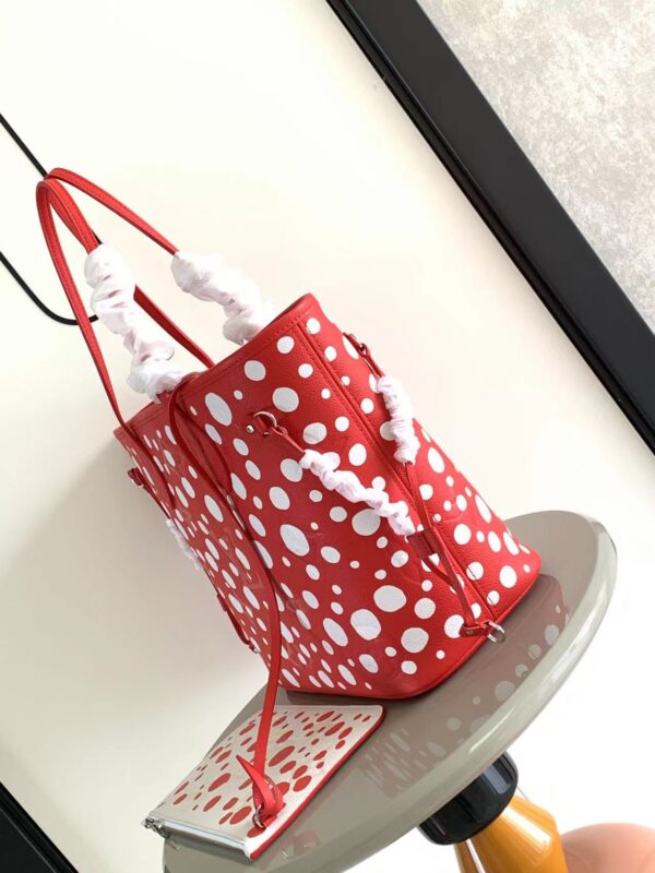 Louis Vuitton  LV x YK Neverfull Medium-Sized Handbag - Red 58467 - Image 5