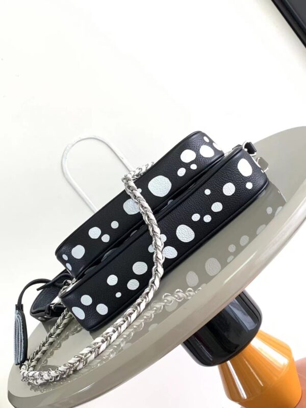 Louis Vuitton  LV x YK Multi Pochette Accessoires Handbag - Black 53380 - Image 4
