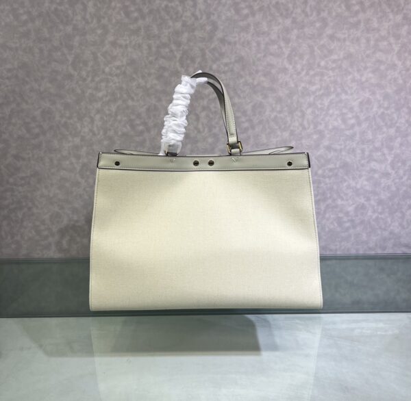 Fendi Peekaboo X-Tote Medium Handbag - Silver 92302 - Image 2