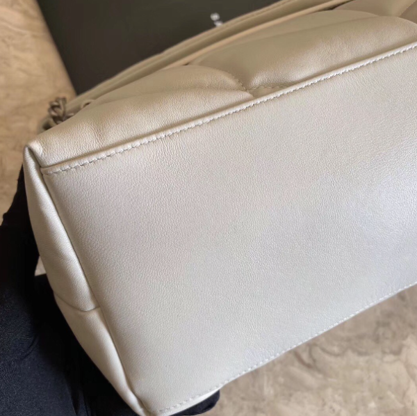 YSL Bi-Fold Back Shoulder Quilted Lambskin Large Bag – White (Silver) 68428 - Image 5
