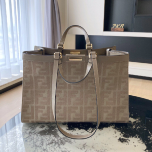 Fendi Presbyopia Tote Bag - Premium Gray 11587