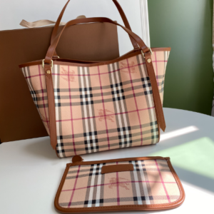 Burberry Bjia Chunyuan Handbag - Brown 43970