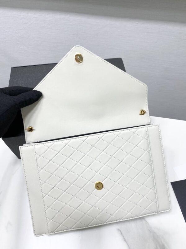 YSL Saint Laurent's Crocodile Pattern Shoulder Bag - White 28864 - Image 3