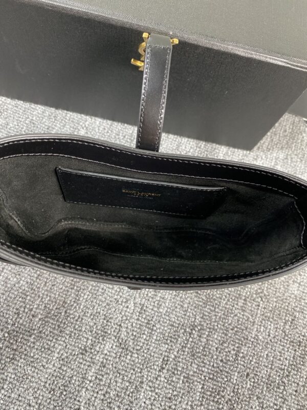 YSL’s New Spring and Summer Show Armpit Bag - Black (Golden) 73453 - Image 3