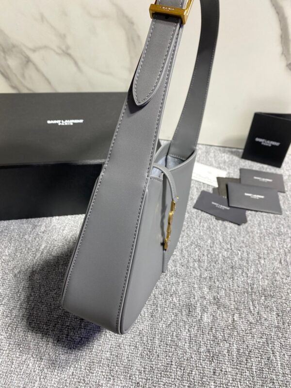 YSL’s New Spring and Summer Show Armpit Bag - Gray (Golden) 53541 - Image 4