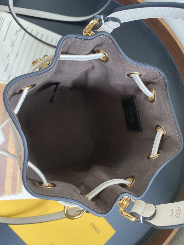 Fendi Mon Tresor Small Bucket Bag - White 77707 - Image 5