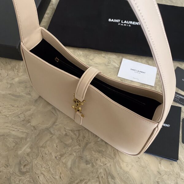 YSL’s New Armpit Bag - Nude Pink 90921 - Image 3