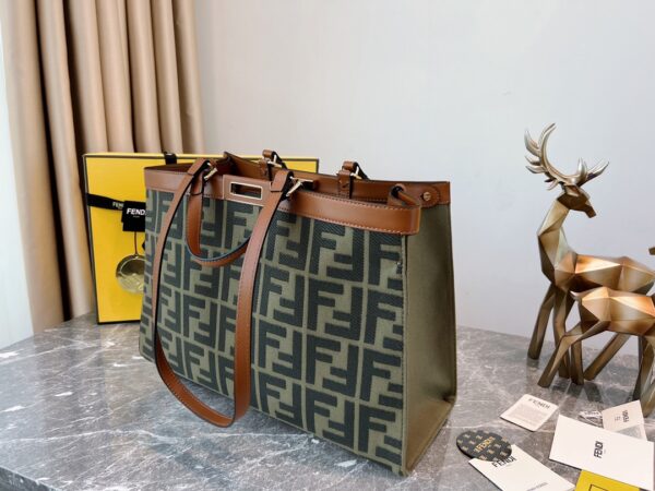 Fendi Old Flower Tote Bag - Brown 69592 - Image 4