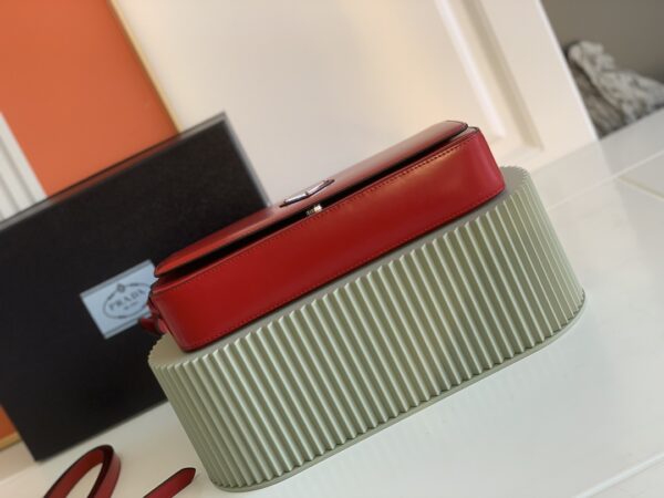 Prada Flip-Top Shoulder Bag - Red 55950 - Image 5