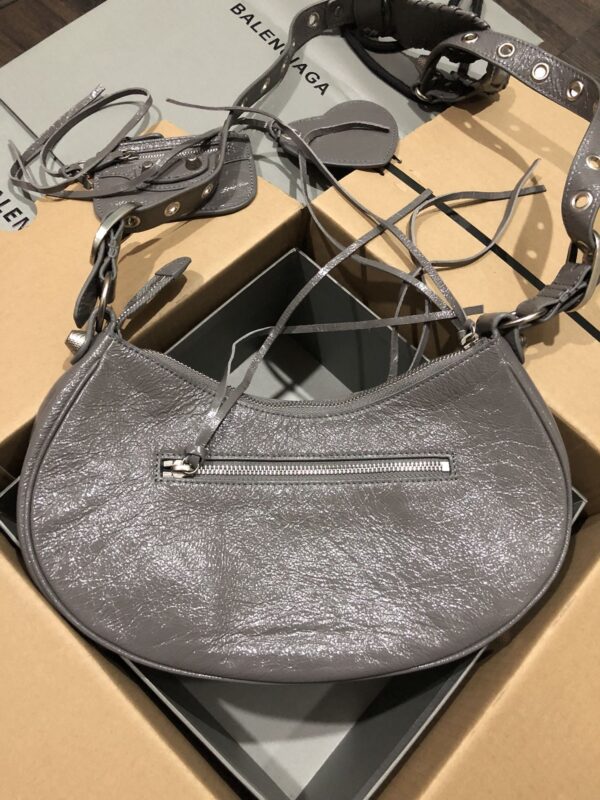 Balenciaga Le Cagole Half-Moon Large Armpit Dumpling Bag - Gray 59231 - Image 4