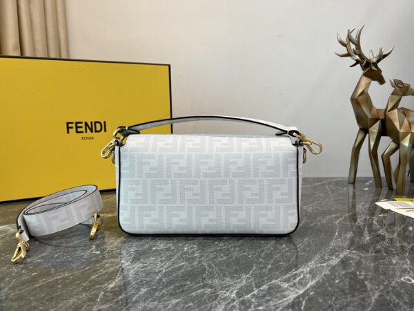 Fendi Baguette Medium Bag - White 17123 - Image 4