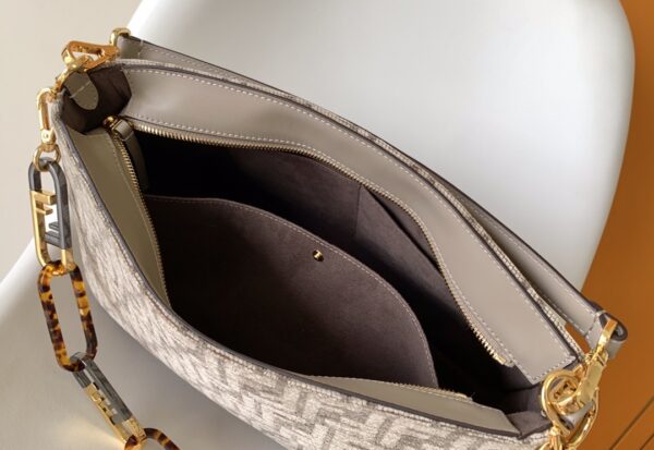Fendi O'Lock Swing Handbag - Cream 81914 - Image 2