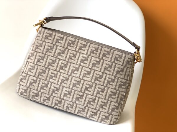 Fendi O'Lock Swing Handbag - Cream 81914 - Image 5