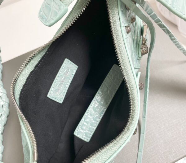 Balenciaga Le Cagole Half-Moon Small Armpit Dumpling Bag - Green 12992 - Image 2