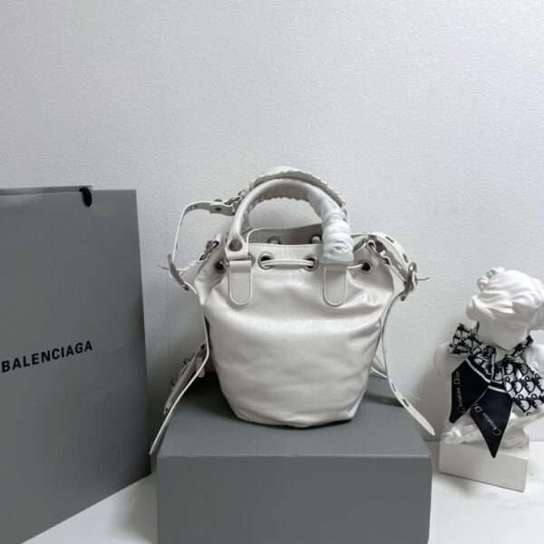 Balenciaga Le Cagole Large Bucket Bag - White 34513 - Image 4
