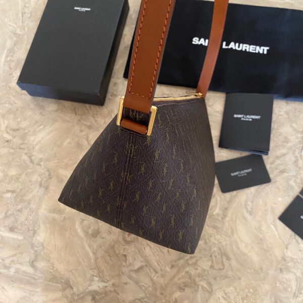 YSL Men's Saint Laurent Le Monogramme Crossbody Bag 73192 - Image 4