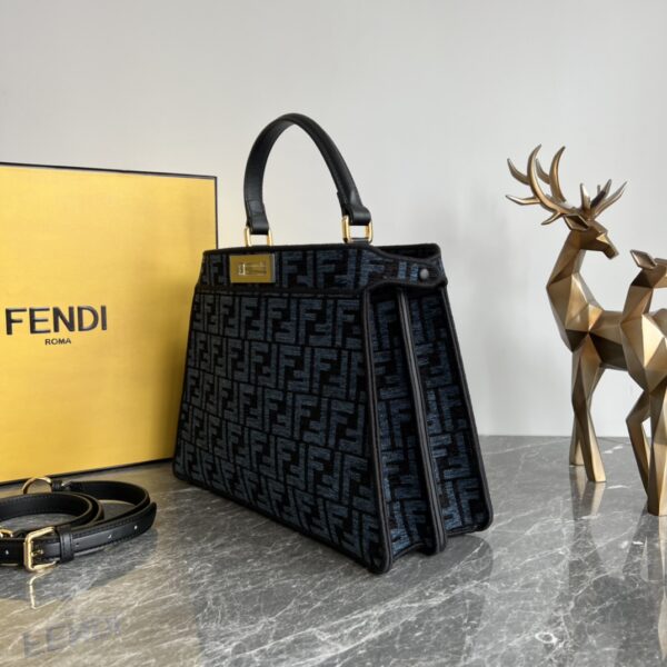 Fendi Peekaboo's Handbag - Black 93143 - Image 4