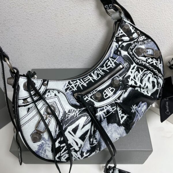 Balenciaga Half-Moon Small Armpit Dumpling Bag - Black/White 82473 - Image 2