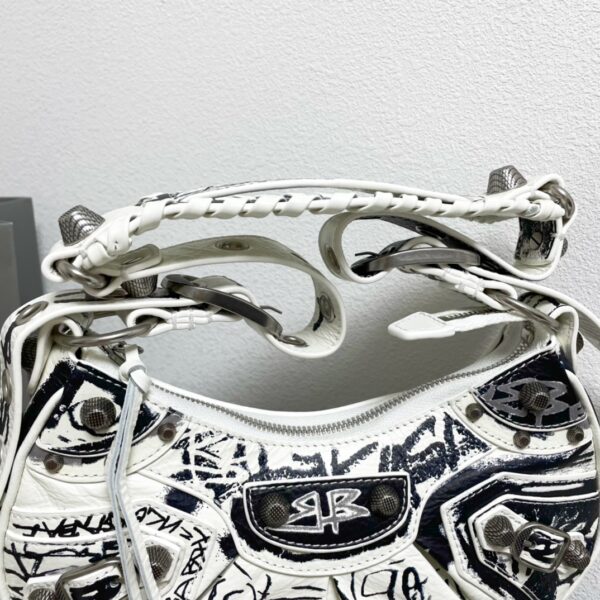 Balenciaga Half-Moon XSmall Armpit Dumpling Bag - White 18605 - Image 4