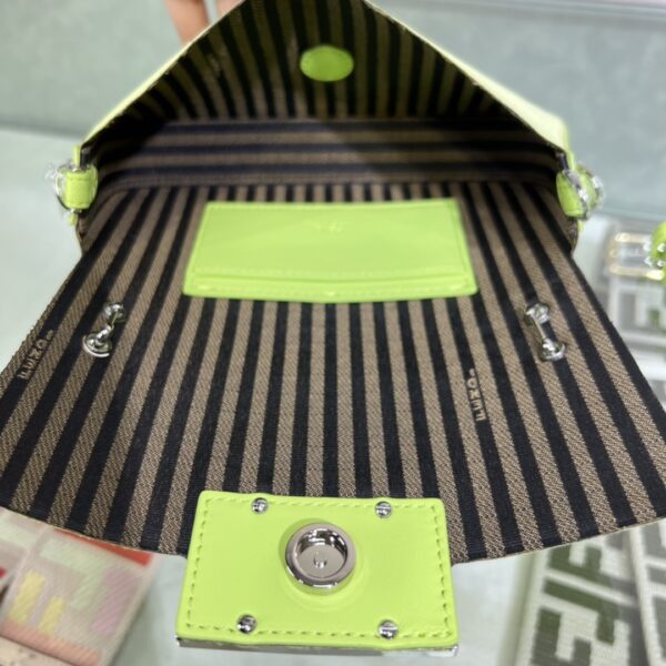 Fendi Baguette Smartphone Bag - Light Yellow 93007 - Image 4