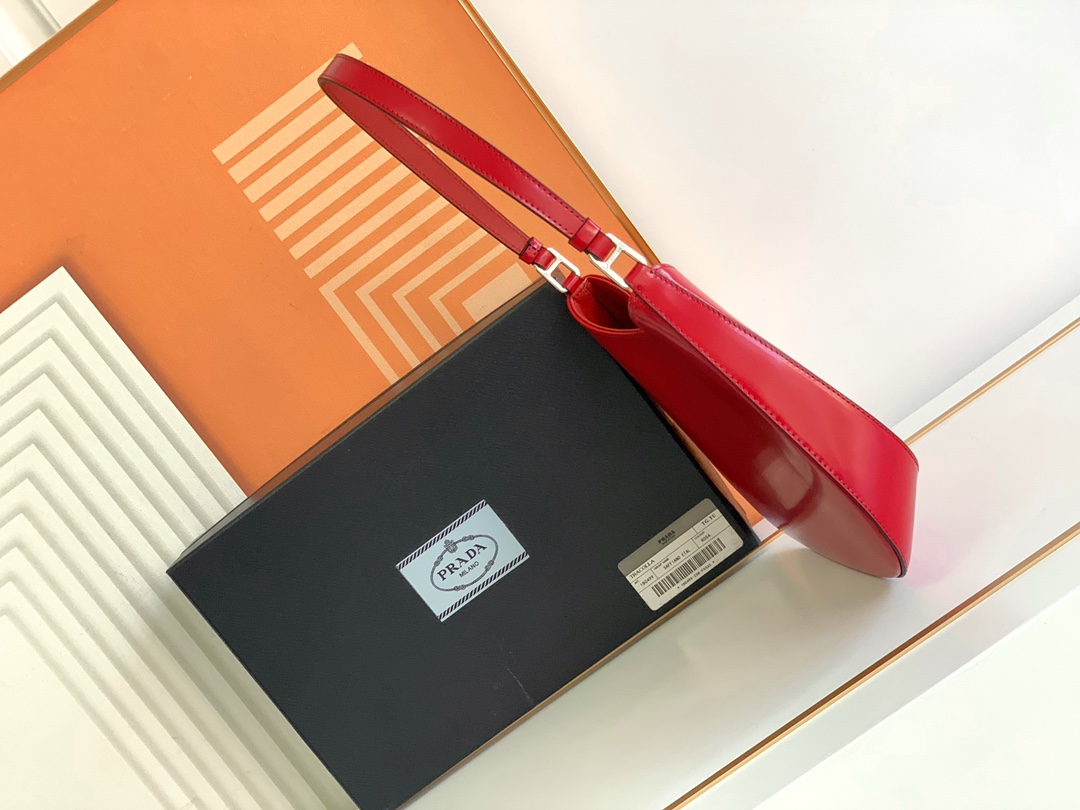 Prada Hobo Underarm Bag - Red 10358 - Image 4