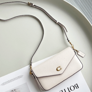 Coach One-shoulder Cross-body Letter Envelope Women's Bag - White 86823