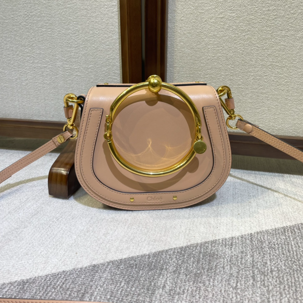Chloe Small Nile Bracelet Minaudiere Handbag - Cream 40535