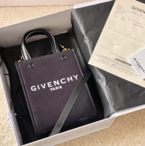 Givenchy Latest Tote Bag - Black 25992