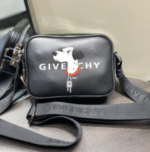 Givenchy "101 Dogs" Pattern G-essentials Camera Bag - Black 80750