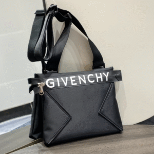 Givenchy Zipper Opening Crossbody Bag - Black 73997