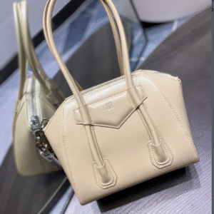 Givenchy Antigona Handbag - Cream 38988