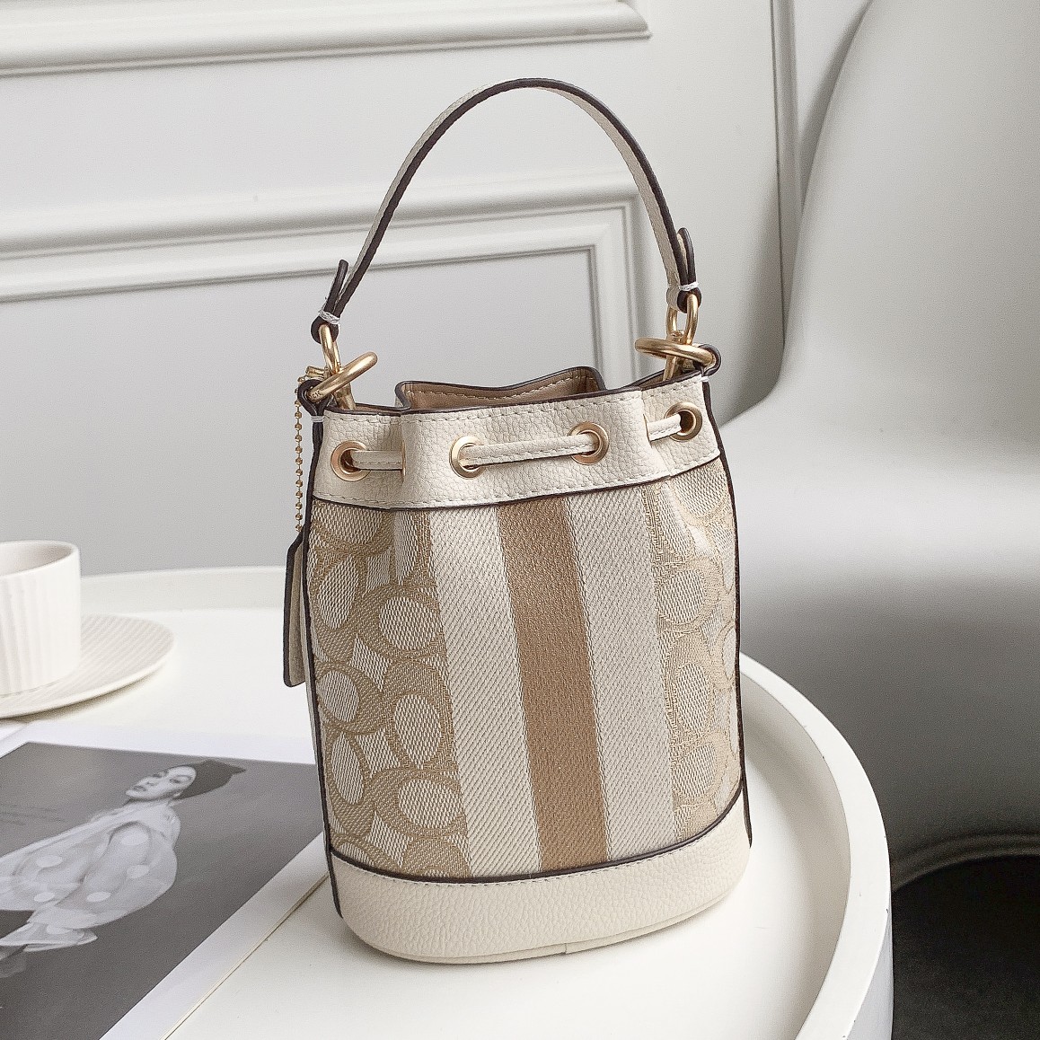 Coach Mini Macaron Color Bucket Bag - White 97433 - Image 4