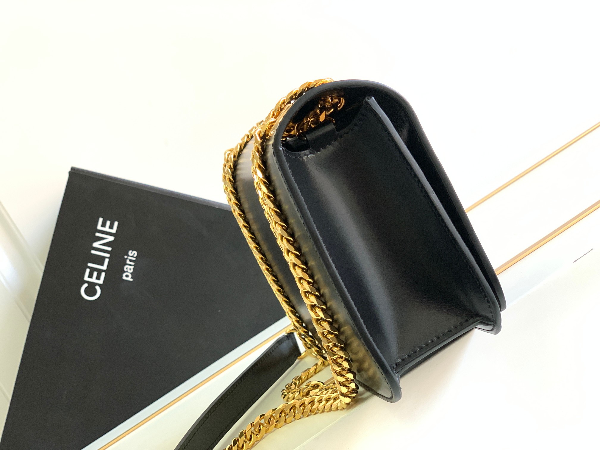 Celine Medium Triomphe Frame Shoulder Bag - Black 62874 - Image 5