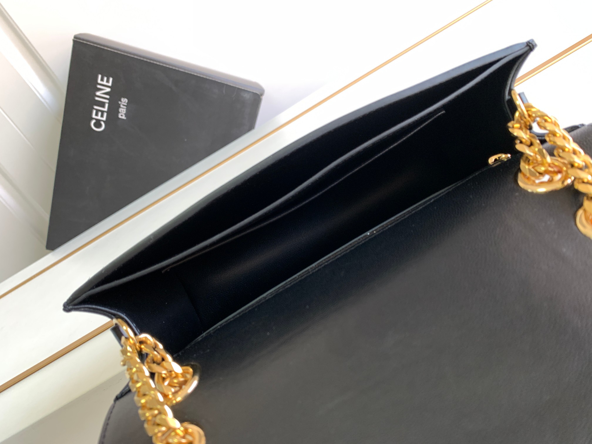 Celine Medium Triomphe Frame Shoulder Bag - Black 62874 - Image 2
