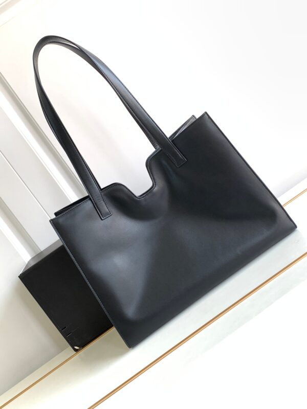 Celine16 Cabas16 Smooth Cow Leather Handbag - Black 47295 - Image 5