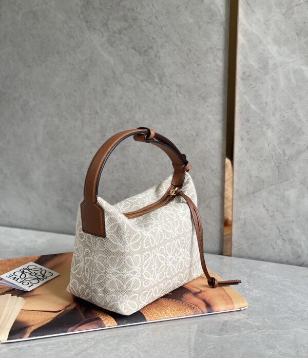 Celine Cubi Embroidered Lunch Small Bag - White 67132 - Image 2