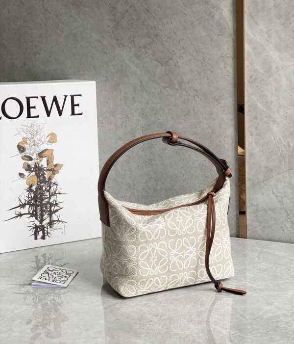 Celine Cubi Embroidered Lunch Small Bag - White 67132 - Image 4